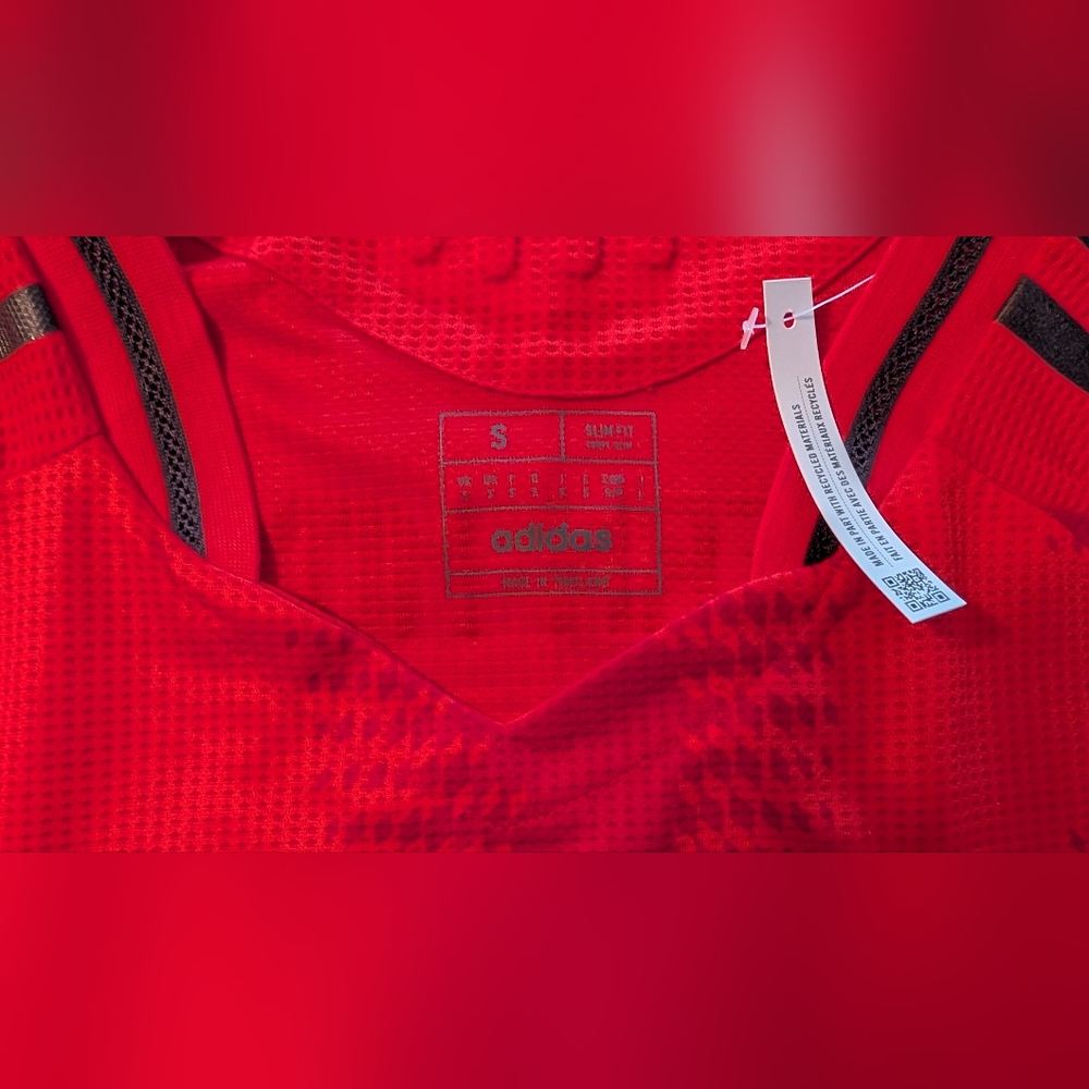 adidas Red FC Bayern München Kids Jersey - Picture 4 of 6